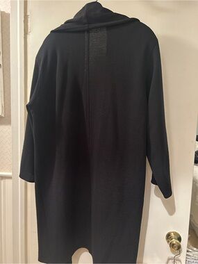 Donna Karan Classic Vintage Black Front Coat